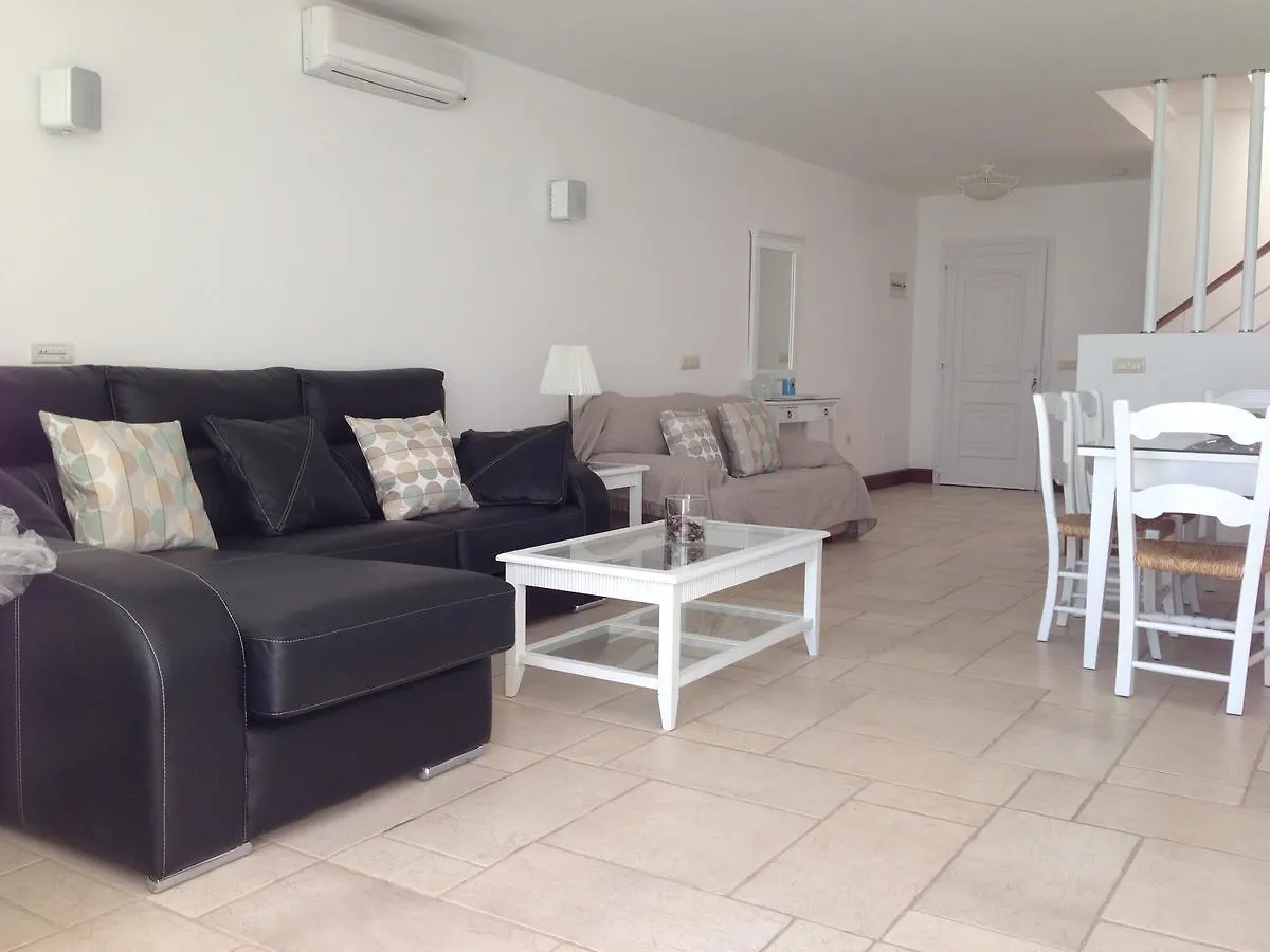 The Lookout Villa Puerto Calero 0*,