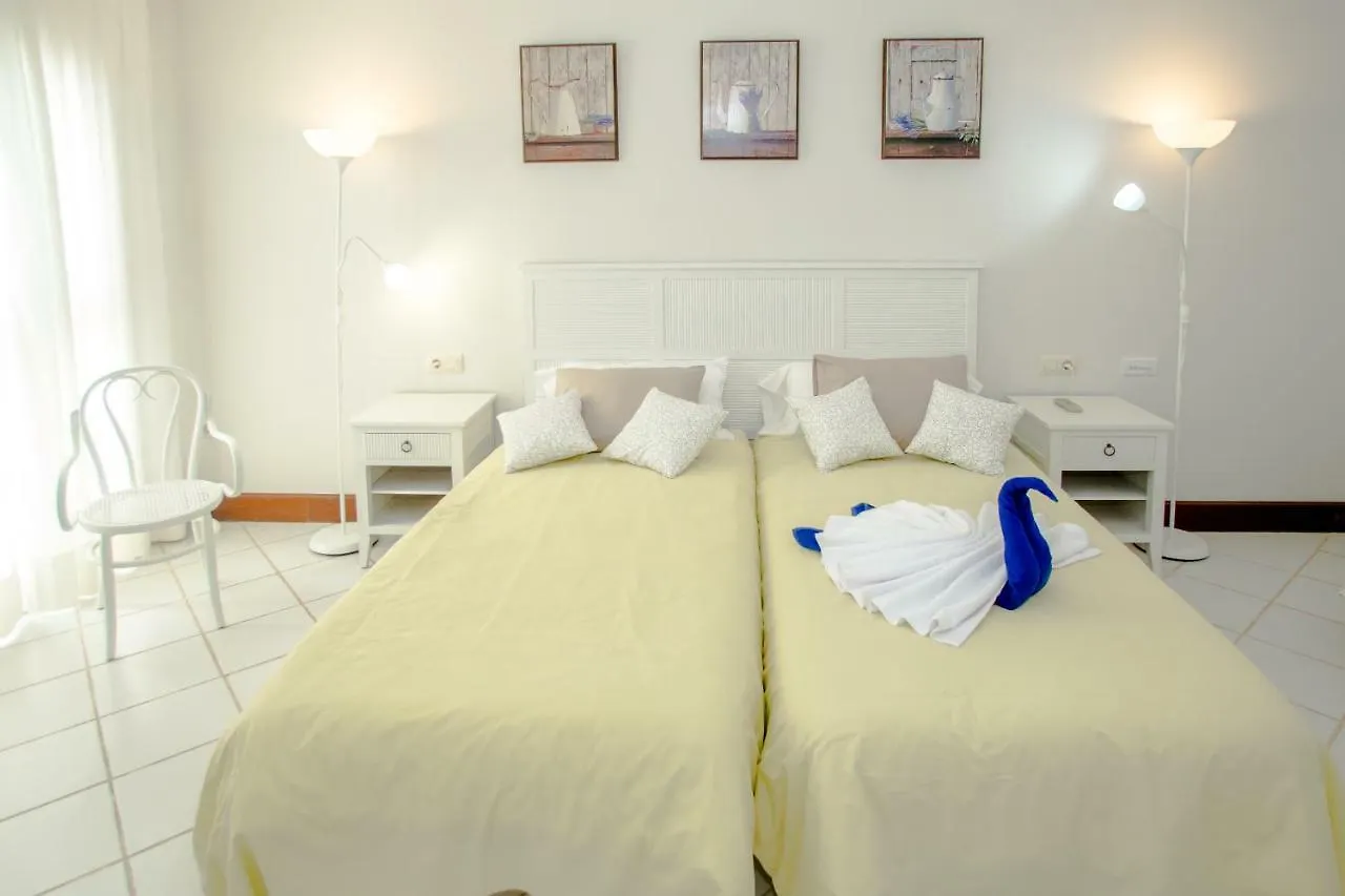 The Lookout Villa Puerto Calero Spanien